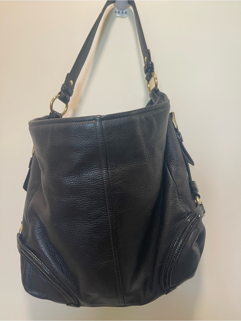 Vintage COACH Madison Maggie Black Pebbled Leather Shoulder Hobo - Picture 2 of 8